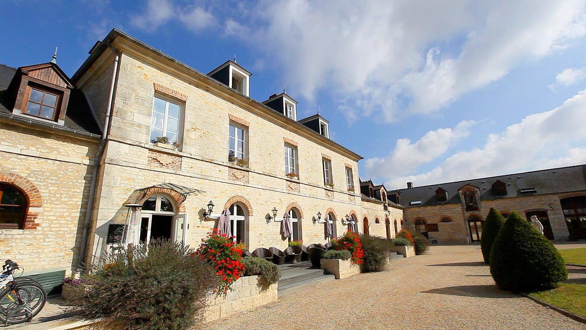 Domaine De Barive Hotel Sainte-Preuve Bagian luar foto